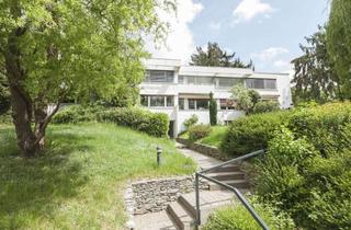 Wohnung mieten in Philip-Holzmann-Straße, 63303 Dreieich, Sanierte Haushälfte über 2 Etagen + Keller, 5 Zimmer mit traumhaftem Garten, Top Lage