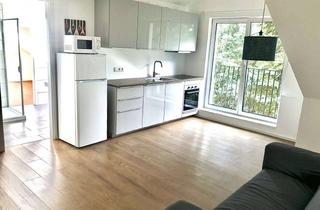 Wohnung mieten in Kiefernstr, 85649 Brunnthal, Helle 2-Zi Dachgeschosswohnung mit West- Balkon