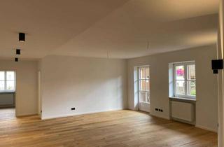 Wohnung mieten in Kirchplatz, 83734 Hausham, Hochwertige, moderne 2,5-Zi-Wohnung | Komplettsanierung in 2022 | zentral und ruhig gelegen