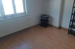 Wohnung mieten in Karl-Liebknecht-Straße 16, 98693 Ilmenau, 1-Zimmer WG Wohnung in Ilmenau mit Einbauküche