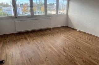 Wohnung mieten in 03044 Schmellwitz, Wohnungsangebot: 3-Zimmer-Wohnung mit Küche und Bad