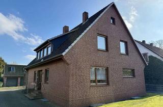 Haus kaufen in 27798 Hude, Zweifamilienhaus mit großem Grundstück und viel Nutzfläche