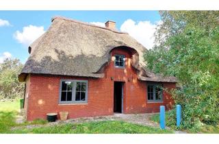 Haus kaufen in 25821 Almdorf, Seltenes Küstenobjekt nahe der Nordsee - Historisches Reetdachhaus zur individuellen Fertigstellung