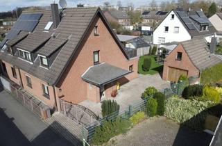 Doppelhaushälfte kaufen in Hitdorfweg 13, 40591 Wersten, Familientraum Doppelhaushälfte in Düsseldorf Wersten