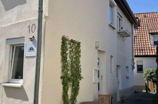 Haus kaufen in 72660 Beuren, Modernisiertes Stadthaus mit Charme Rendite