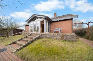 Haus kaufen in 24626 Groß Kummerfeld, Idyllischer Bungalow am Feldrand mit Pferdestall auf großem Grundstück