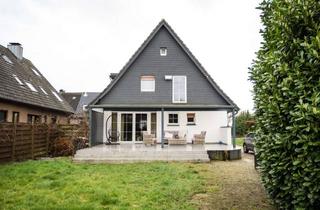 Einfamilienhaus kaufen in 46446 Emmerich, Freistehendes Einfamilienhaus in Emmerich-Praest mit Photovoltaikanlage und Sauna