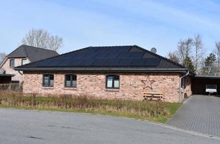 Haus kaufen in 25853 Bohmstedt, Neuwertiger Winkelbungalow in ruhiger Wohnlage