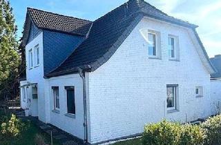 Einfamilienhaus kaufen in 23701 Eutin, Einfamilienhaus mit Einliegerwohnung am Stadtrand