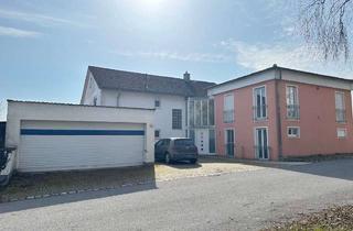 Haus kaufen in 94447 Plattling, Plattling: Gr. Wohnhaus m. Anbau - vermietet - m. ca. 1.000 m2 Grund in zentraler u. ruhiger Lage