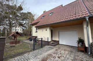 Doppelhaushälfte kaufen in 14532 Kleinmachnow, Wohnen im schönen Kleinmachow - Attraktive Doppelhaushälfte auf sonnigem Grundstück