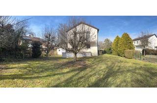 Haus kaufen in 82194 Gröbenzell, Haus mit zwei 2-Zimmer Mietwohnungen, großem Garten und Doppelgarage in Gröbenzell