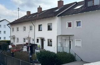 Haus kaufen in 85757 Karlsfeld, Vermietetes Reihenmittelhaus in ruhiger Lage von Karlsfeld