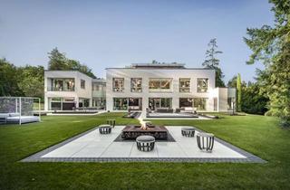 Villa kaufen in 61476 Kronberg, Luxuriöse Villa in Kronberg im Taunus, Erstbezug nach Sanierung