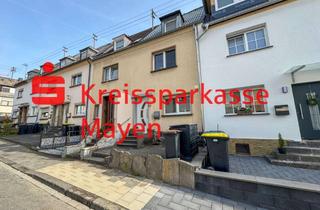 Reihenhaus kaufen in 56727 Mayen, Kapitalanlage oder Eigenheim: Saniertes Reihenhaus mit Garten in Mayen