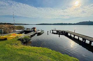 Grundstück zu kaufen in 18292 Krakow am See, Herrliches Wassergrundstück in sehr schöner Lage mit 5 Ferienhäusern ! Weitere Bebauung möglich !
