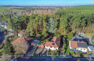 Grundstück zu kaufen in 91341 Röttenbach, Einmaliges Waldrandgrundstück mit Bungalow in Röttenbach I Neuer Preis