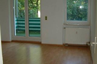 Wohnung kaufen in 10365 Berlin, Elegante 2-Zimmer-Wohnung mit Terrasse in bester Lage, nur Schritte vom Königin Elisabeth Krankenhaus entfernt.