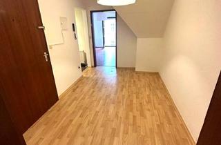Wohnung kaufen in 84028 Landshut, Gemütliches Dachgeschoss-Apartment mit viel Licht – sofort verfügbar