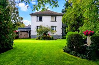 Haus kaufen in Säntisstraße 27, 12107 Berlin, Großer Garten mit dreistöckigem Haus bei der Trabrennbahn Mariendorf, Berlin