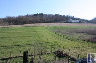 Wohnung kaufen in 56648 Saffig, Saffig - Attraktive und geräumige Eigentumswohnung mit Balkon