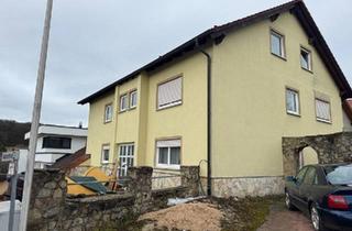 Mehrfamilienhaus kaufen in 97714 Oerlenbach, Oerlenbach - Großzügiges 3 Parteien-Wohnhaus in Oerlenbach-Rottershausen
