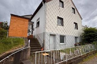 Einfamilienhaus kaufen in 52393 Hürtgenwald, Hürtgenwald - Haus statt Wohnung?! Sanierungsbedürftiges Haus mit Potenzial