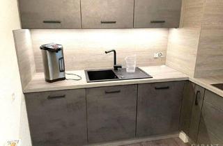 Wohnung kaufen in 72160 Horb, Horb am Neckar - Großzügige Dachgeschoss-Wohnung mit Balkon in Horb-Altheim!