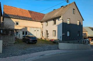 Bauernhaus kaufen in 56767 Uersfeld, Uersfeld - Bauernhaus mit viel Potential und großer massiver Scheune