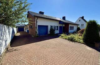 Haus kaufen in 32791 Lage, Lage - 2 Häuser = 1Preis = viele Möglichkeiten