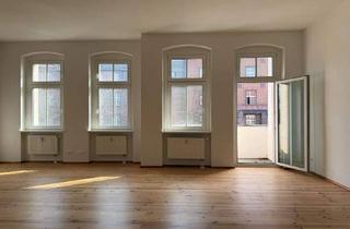 Wohnung kaufen in Berliner Allee 253, 13088 Berlin, Berlin - Familientraum: 3-Zi.-Altbauwohnung mit großer Wohnküche, 2 Schlafzimmern & Balkon nahe Weißensee!