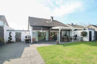 Einfamilienhaus kaufen in 47443 Moers, Moers - Familienfreundlicher Bungalow mit großem Garten, Garage und Freistellplatz in Moers