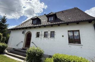 Haus kaufen in 91315 Höchstadt, Höchstadt a.d.Aisch - Charmantes älteres Landhaus mit 950m² Grund + 146m² Wohnfläche, Nebengebäude