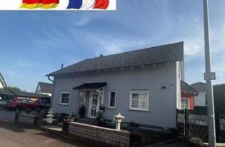 Einfamilienhaus kaufen in 66763 Dillingen, Dillingen / Diefflen - Einfamilienhaus mit Pool und Überdachter Terrasse in Diefflen