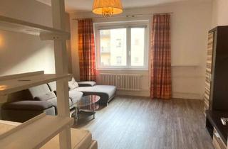 Wohnung kaufen in Reichsstraße, 14052 Berlin, Berlin - Bezugsfreie helle 3-Zimmer-Altbauwohnung in Westend