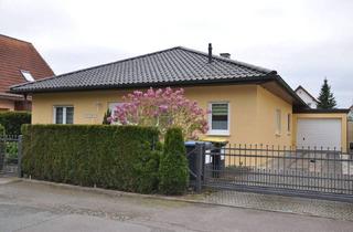 Einfamilienhaus kaufen in 04316 Leipzig, Leipzig - wunderschöner Bungalow mit idyllischen Garten