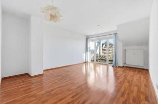 Wohnung kaufen in 53844 Troisdorf, KENSINGTON Exklusiv - Sonnendurchflutete Dachgeschosswohnung mit Balkon und Nutzfläche im Dachboden