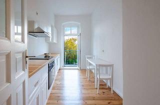 Wohnung kaufen in Danziger Straße 94, 10405 Prenzlauer Berg, Prenzlberger Altbauperle: Für Sie zum Einzug bereit!