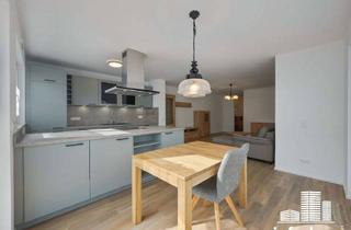 Wohnung kaufen in 86391 Stadtbergen, Traumhafte Wohnung mit neuer Küche, Möbelpaket & Balkon