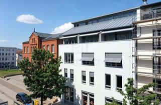 Wohnung kaufen in 18057 Kröpeliner Tor-Vorstadt, Von der Gewerbefläche zur Stadtwohnung mit Gartenanteil – Nutzungsänderung bietet neue Möglichkeiten