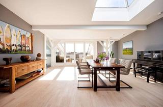 Wohnung kaufen in 20253 Hoheluft-West, Exklusives Dachgeschoss im Generalsviertel mit Kamin, Südwest-Terrasse & Aufzug ohne Makler