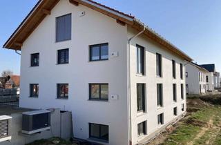 Wohnung mieten in Sonnenfeldweg, 85445 Oberding, Erstbezug: 4-Zimmer Erdgeschosswohnung mit Souterrain-Anteil, Balkon und Garten