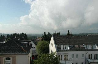 Wohnung mieten in Bismarckstraße 76, 42551 Velbert, Lichtdurchflutete 4-Zimmer Dachgeschosswohnung mit Loggia in Velbert, Top-Zustand