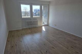 Wohnung mieten in Hasselstraße 147, 42651 Solingen-Mitte, Helle, frisch renovierte 3-Zimmer-Wohnung mit Balkon