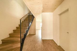 Wohnung mieten in 73479 Ellwangen, Stilvolle Neubau-Maisonette mit Terrasse & Garten