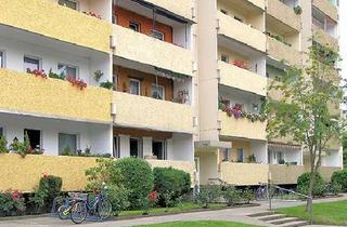 Wohnung mieten in Dr.-Otto-Nuschke-Straße 12, 01809 Heidenau, Große 5-Raum-Wohnung im Zentrum von Heidenau!