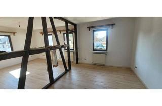 Wohnung mieten in 65779 Kelkheim, 3,5 Zimmer OG./DG. Altbauwohnung mit EBK in Kelkheim-Fischbach