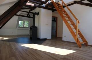 Wohnung mieten in Schloßquerstr., 09366 Stollberg, Charmante 4-Zimmer Maisonette-Wohnung im 2. OG in Stollberg/Erzgebirge