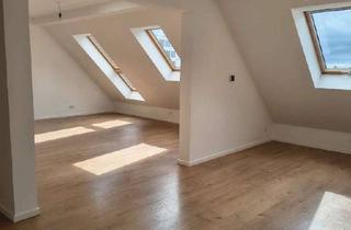 Wohnung mieten in Wendenschloßstraße 131A, 12557 Köpenick, Charmante Dachgeschoss- Wohnung mit Wohlfühlfaktor, Wendenschloßstr. 131A