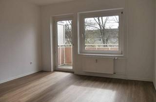 Wohnung mieten in Karl-Kihn-Str. 15, 63457 Hanau, ﻿Schöne 3-Zimmer-Wohnung mit Tageslichtbad und Balkon in Hanau-Großauheim zu vermieten